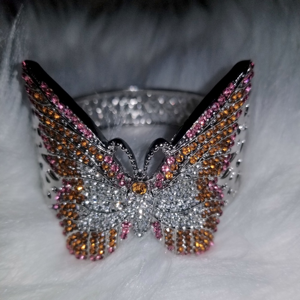 Sassy Jones Hadassa Bangle